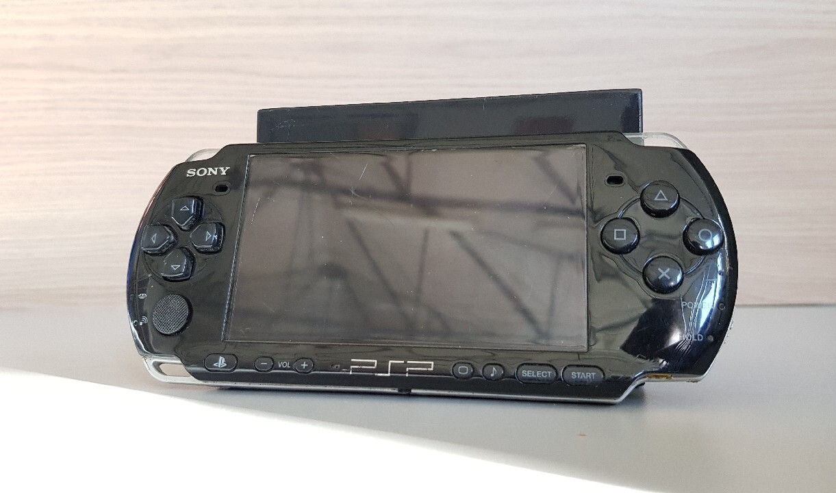 PSP Sony PlayStation Portable 3004 ! USZKODZONE ! Poznań Licytacja