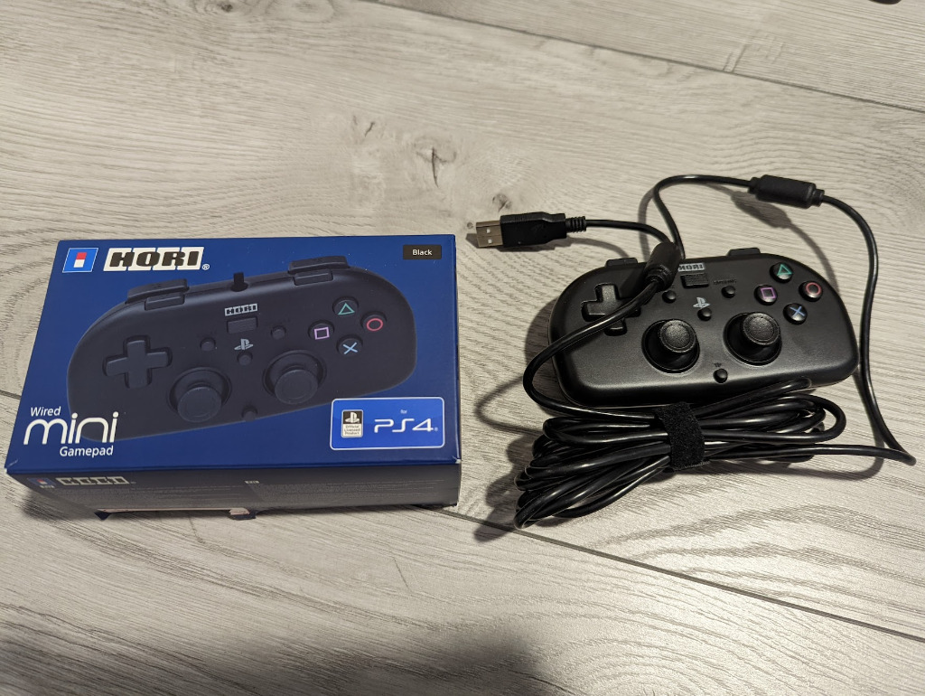 COLLECTIVE MINDS Drive hub HORI コントローラー Collective Minds Drive Hub HORI ワイヤードコントローラー