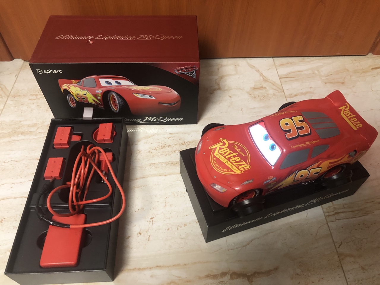 ミニカー Ultimate Lightning McQueen Disney Cars ultimate Lightning McQueen - YouTube