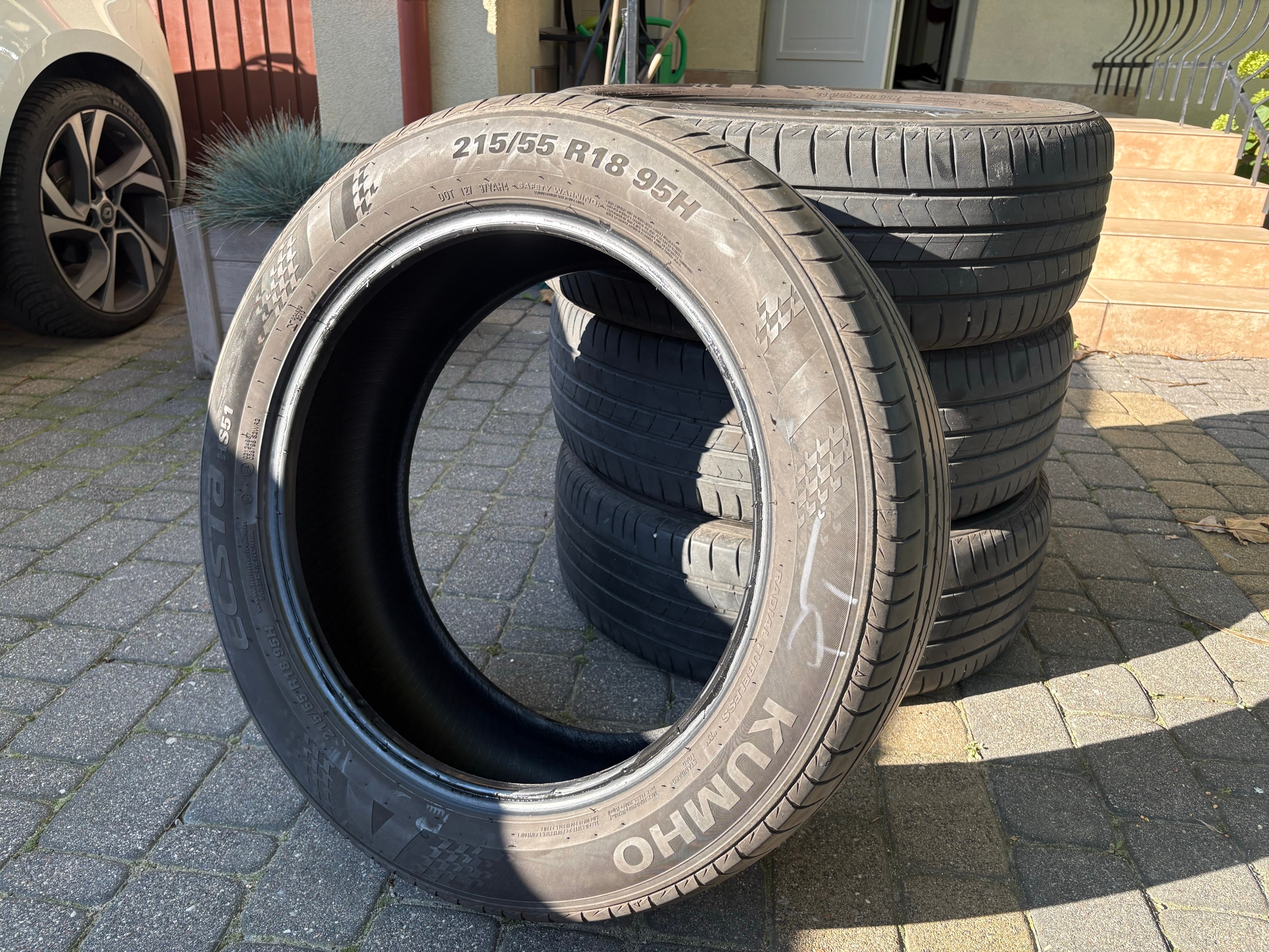 ШИНИ 4X KUMHO ECSTA HS51 215/55 R18 95H – DOT 0122 