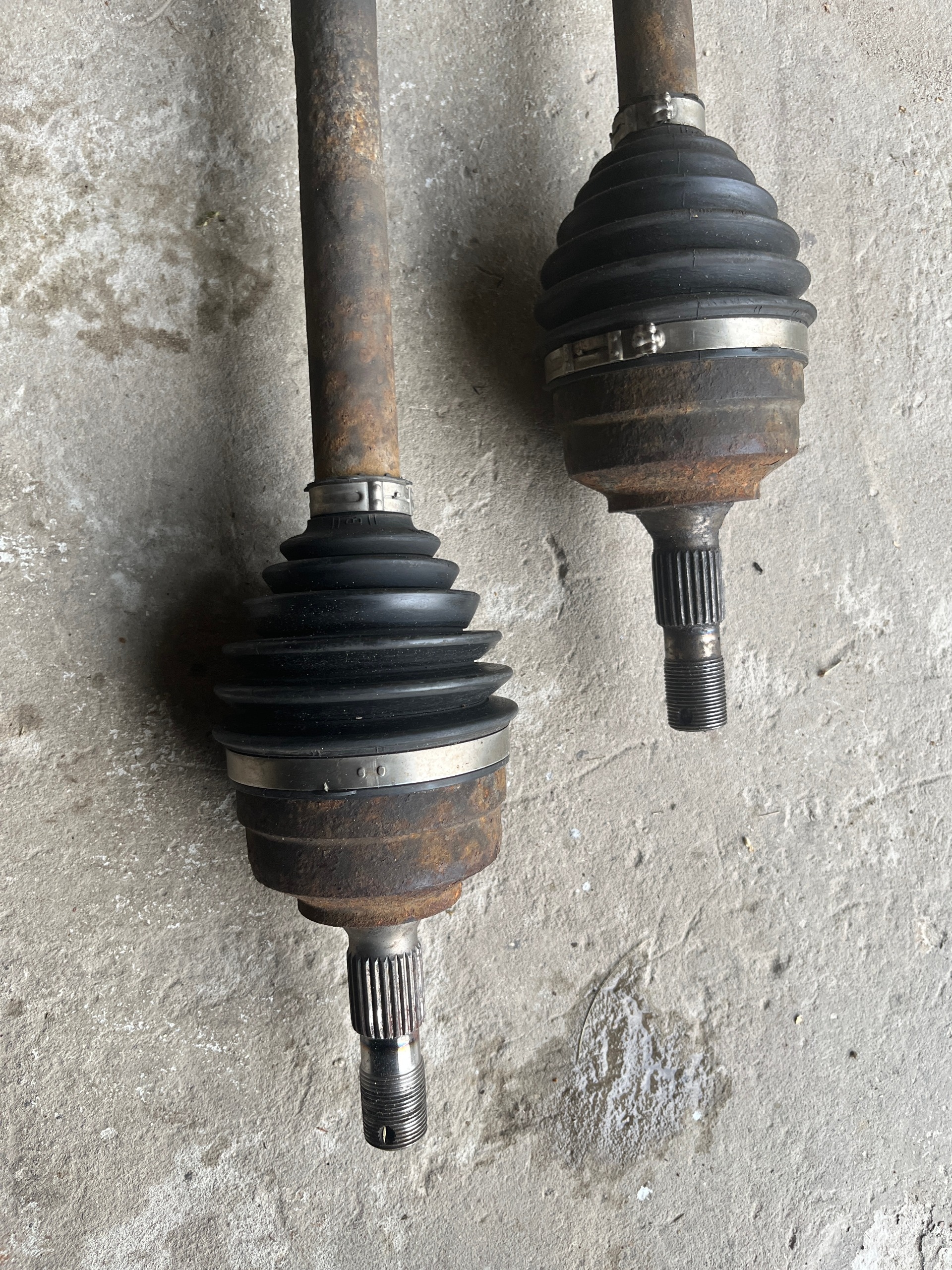 НАПІВВІСЬ ПРИВІДНА ПРАВА CITROEN C5 3 2.0HDI 08> 1.6THP T6103 3273SH 