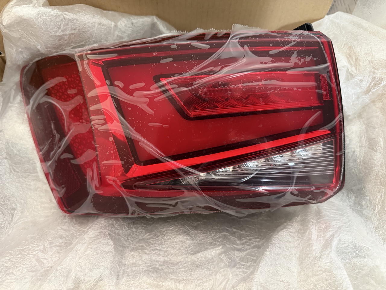 ФАРА ЗАДНЯ ЛІВА 575945207E SEAT CUPRA ATECA ОРИГІНАЛ 