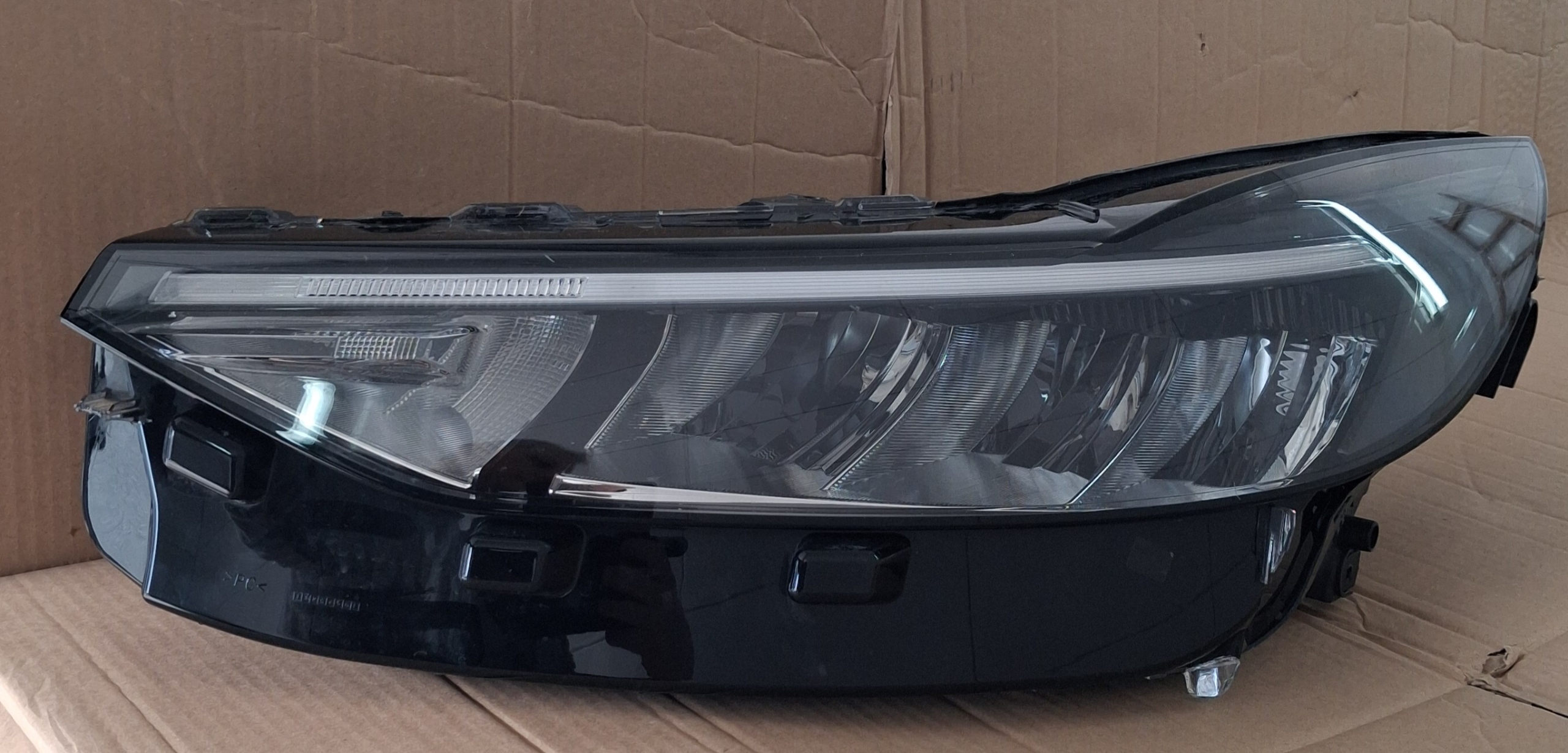 FORD KUGA MK3 РЕСТАЙЛ ФАРА ПЕРЕДНЯ ЛІВА PV4B-13E015-CE 