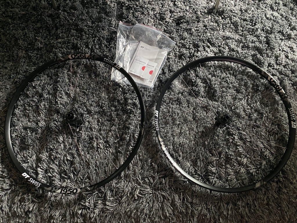 DT Swiss HR H 1950 Classic Laufrad - Gravel & Rennrad Laufradsatz Schwarz