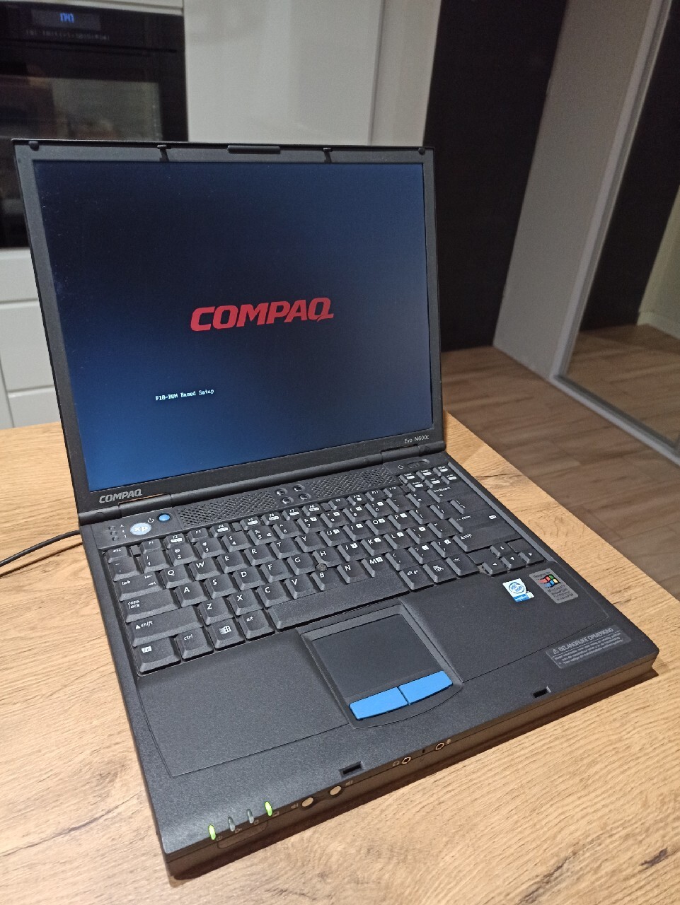 Retro laptop Compaq Evo N600c Pentium III M/512/CD Ostrów