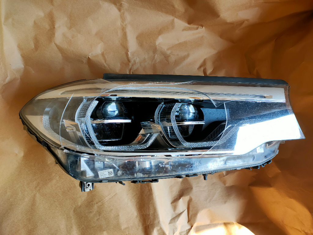 ФАРА ПРАВА ПЕРЕДНЯ ADAPTIVE LED (СВІТЛОДІОД) BMW 5 G30 G31 2017> 8499122-03 ЄВРОПА 