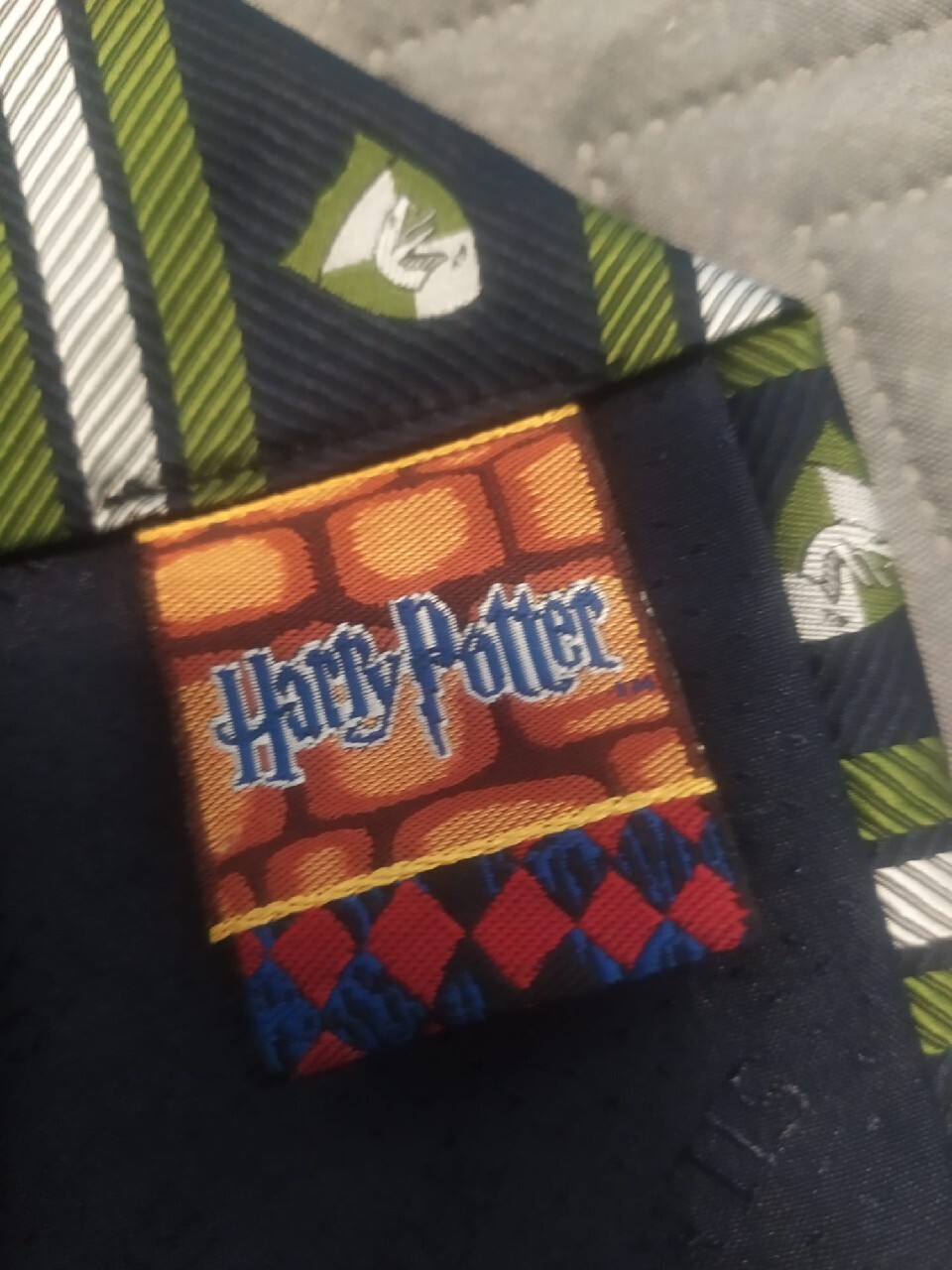 Zdjęcie oferty: Krawat Harry Potter z 2001 roku  Slytherin