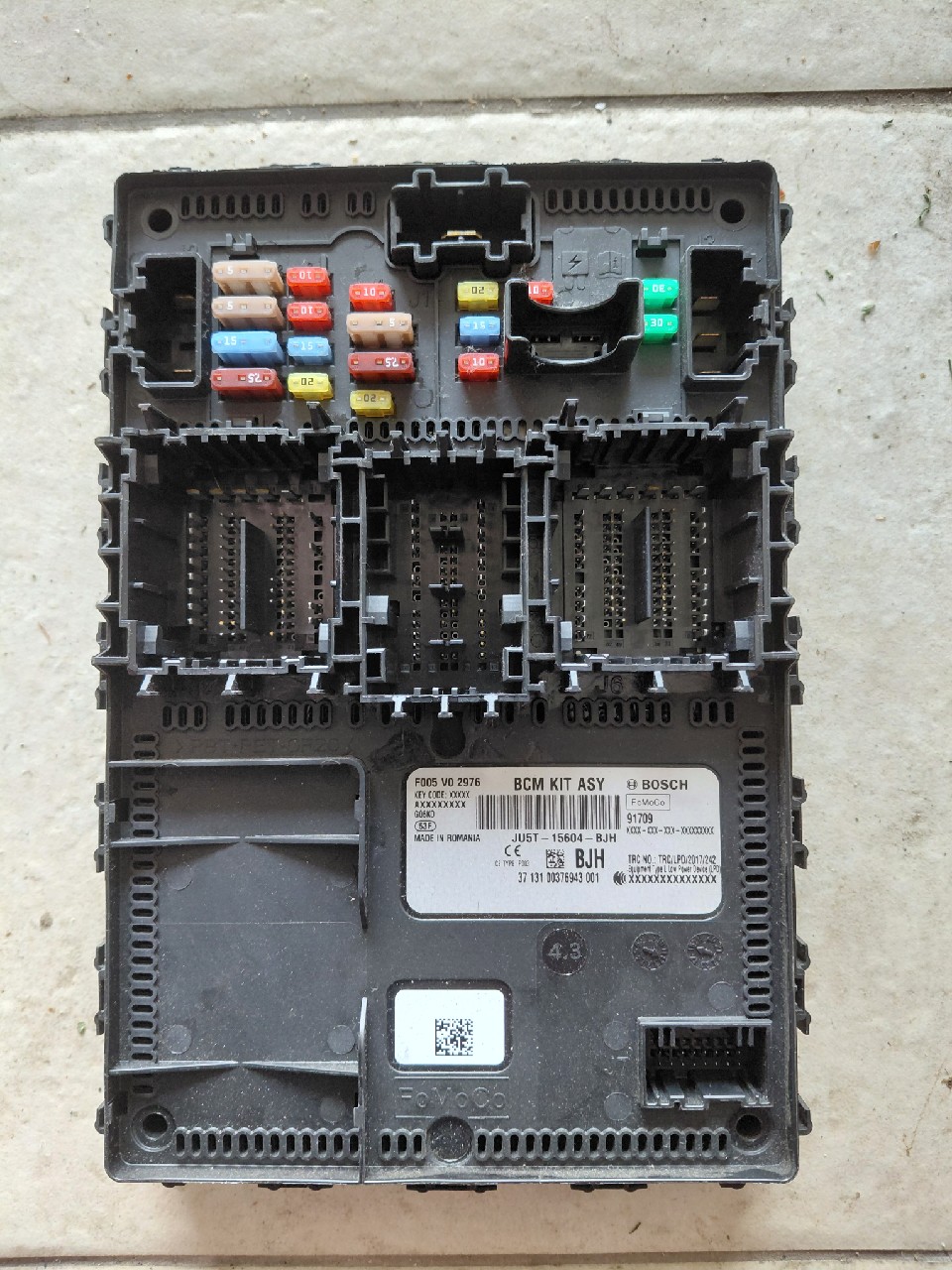 МОДУЛЬ BCM СКРИНЯ ЗАПОБІЖНИКІВ FORD FIESTA MK8 17- JU5T-15604-BJH 