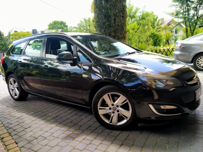 Opel astra J kombi 1,7 cdti rocznik 2013 Kraków Ogłoszenie na