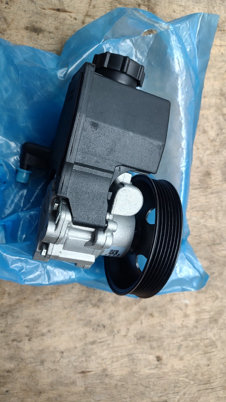 MERCEDES НАСОС ПІДСИЛЮВАЧА A0024662901 NOWA, 700 46 901 