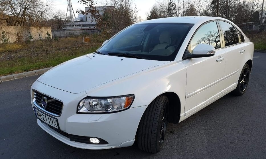 Volvo s40 11 rok 2.0 d3 150 koni Cena 25500,00 zł