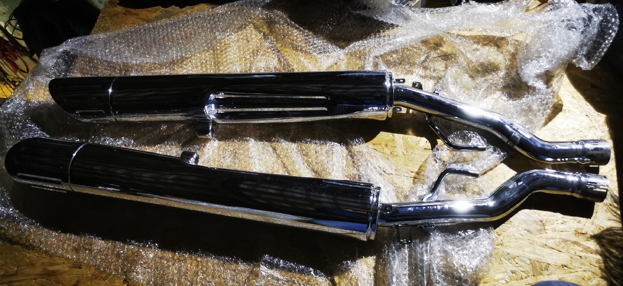 TLUMIKI, ТРУБИ ВИПУСКНЕ BMW R18 9829210 ДЛЯ BNWK3X1802 