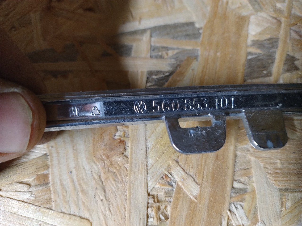 5G0853101 НАКЛАДКА ХРОМ VW GOLF 7 