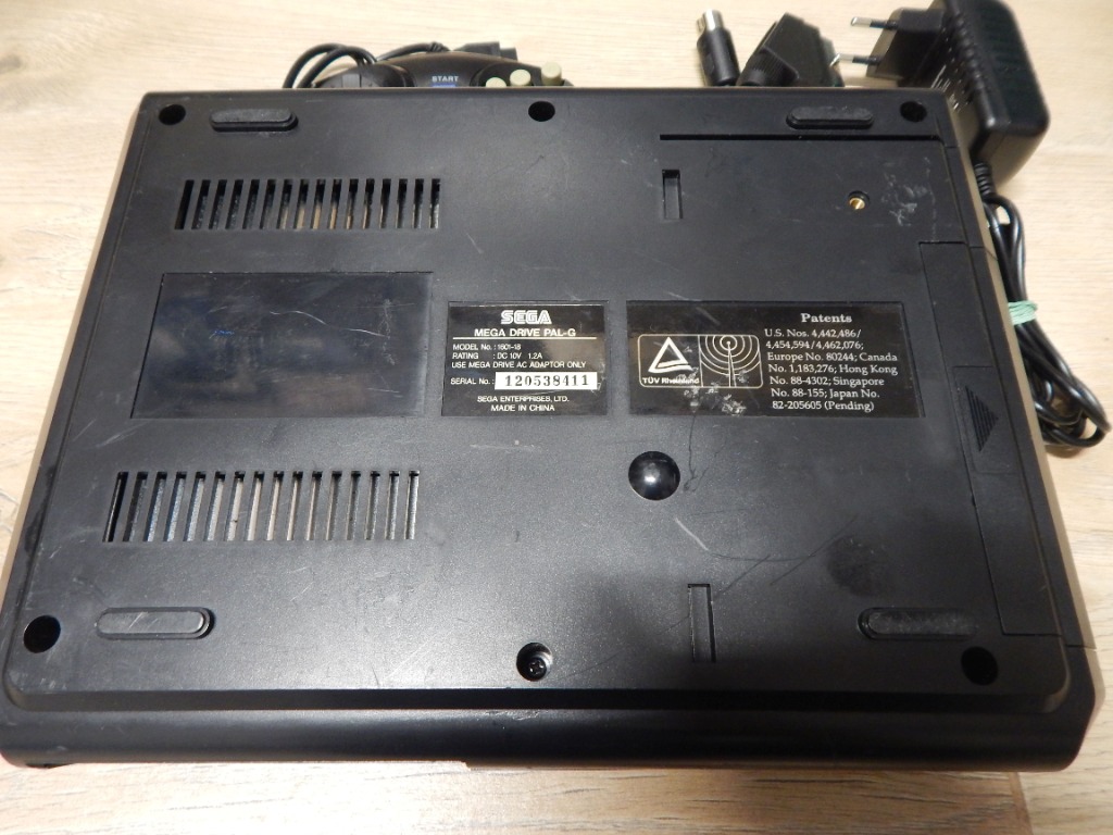 Konsola Sega Mega Drive | Muszyna | Kup teraz na Allegro