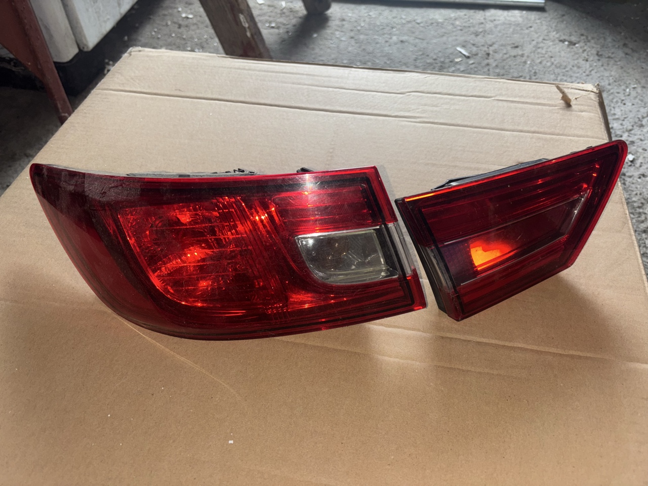 ФАРИ ЛІВЕ ЗАД RENAULT CLIO IV КОМПЛЕКТ ЛІВА СТОРОНА 265553021R 