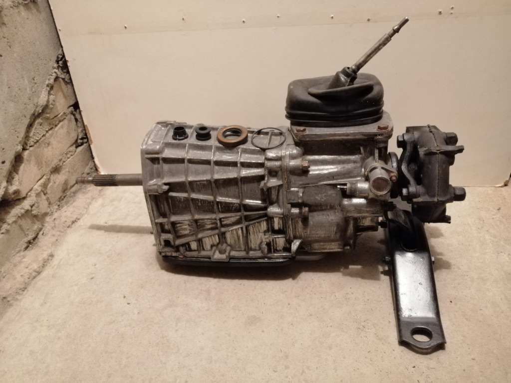 КОРОБКА ПЕРЕДАЧ FSO POLONEZ 3 1.6I AK132 