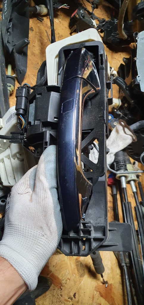 Klamka W221 podstawa prawy przód KEYLESS GO S klasa | Góra | Ogłoszenie ...