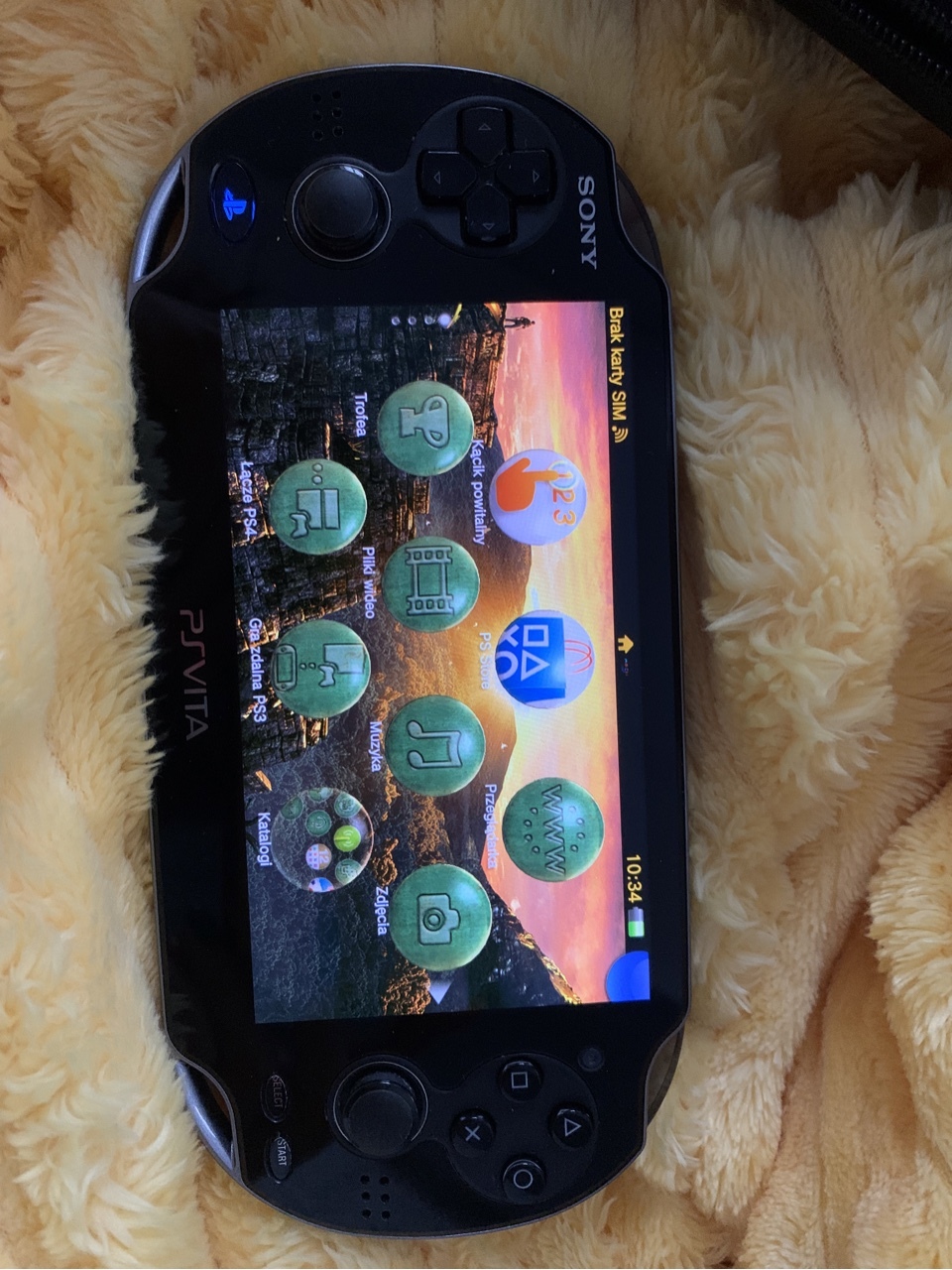 Konsola Sony PS VITA PCH1104 + karta 32 GB + etui Świdwin
