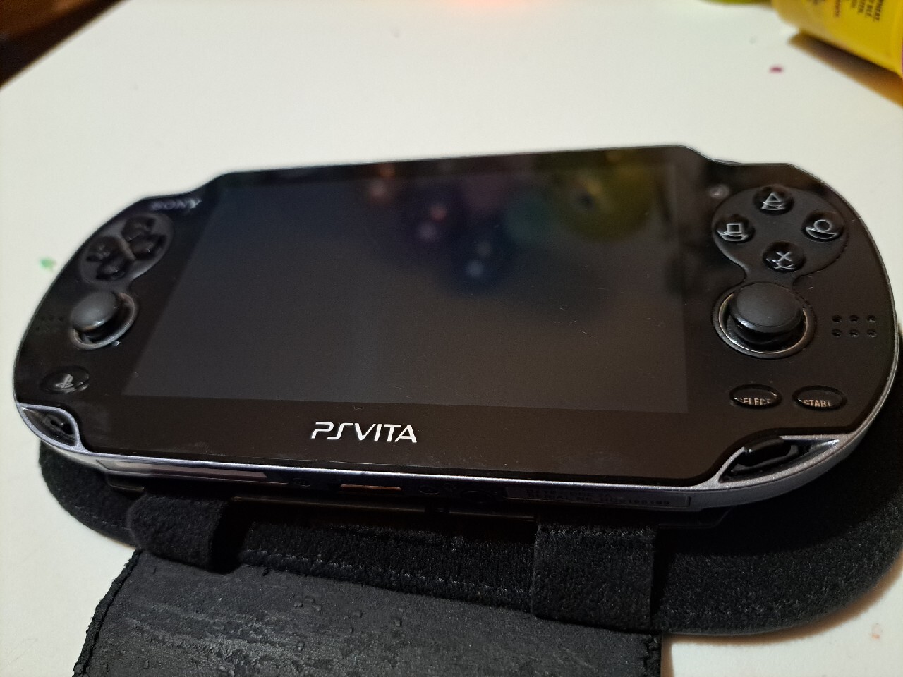 PS Vita OLED PCH1004 Henkaku 64GB +8GB Warszawa Kup teraz na Allegro Lokalnie