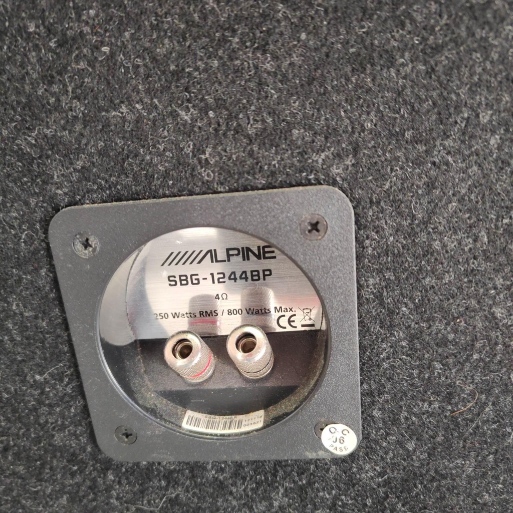 Subwoofer samochodowy Alpine SBG-1244BP 250 W | Łódź | Kup teraz na ...