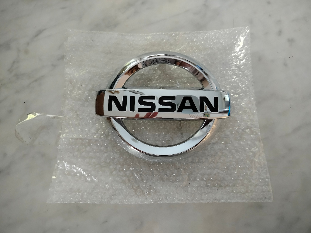 ЕМБЛЕМА NISSAN JUKE ALMERA 62890-1KA0A 