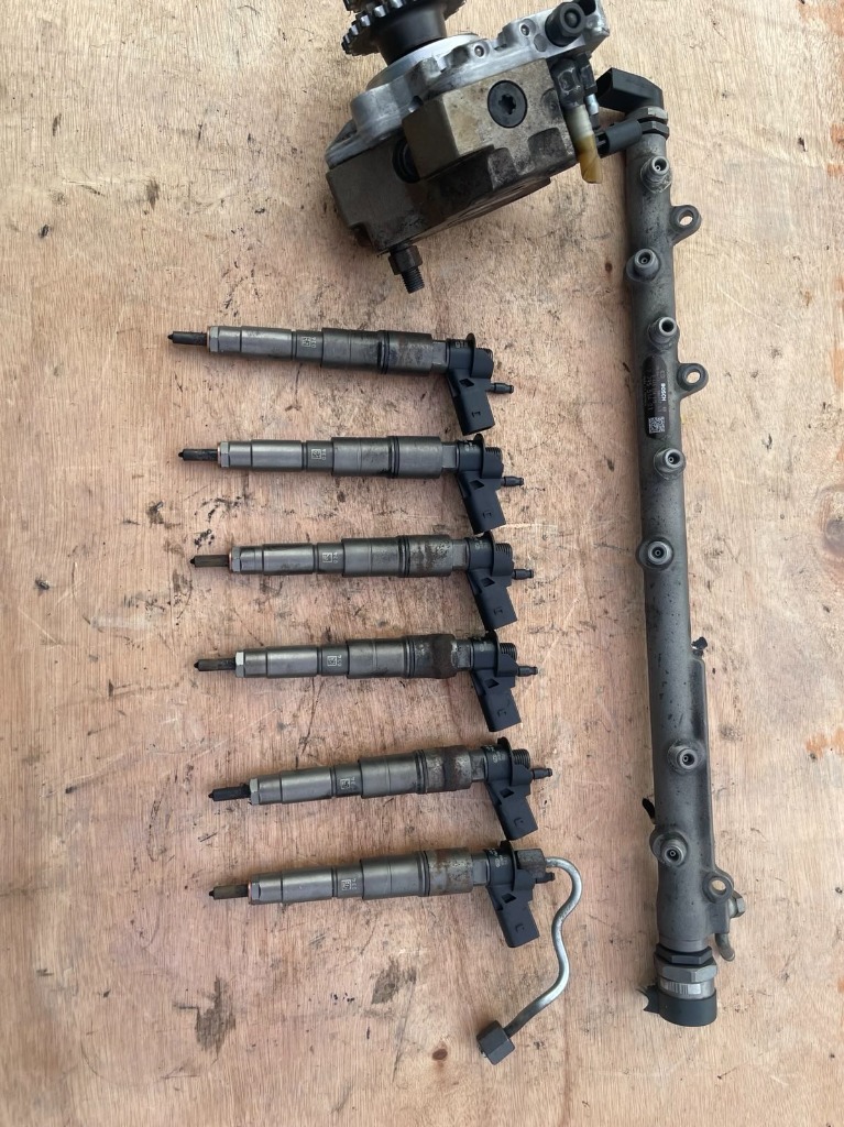 BMW E60 E61 E83 E92 X5 X6 E70 3.0D ФОРСУНКА ФОРСУНКА 7808089 0445115077 