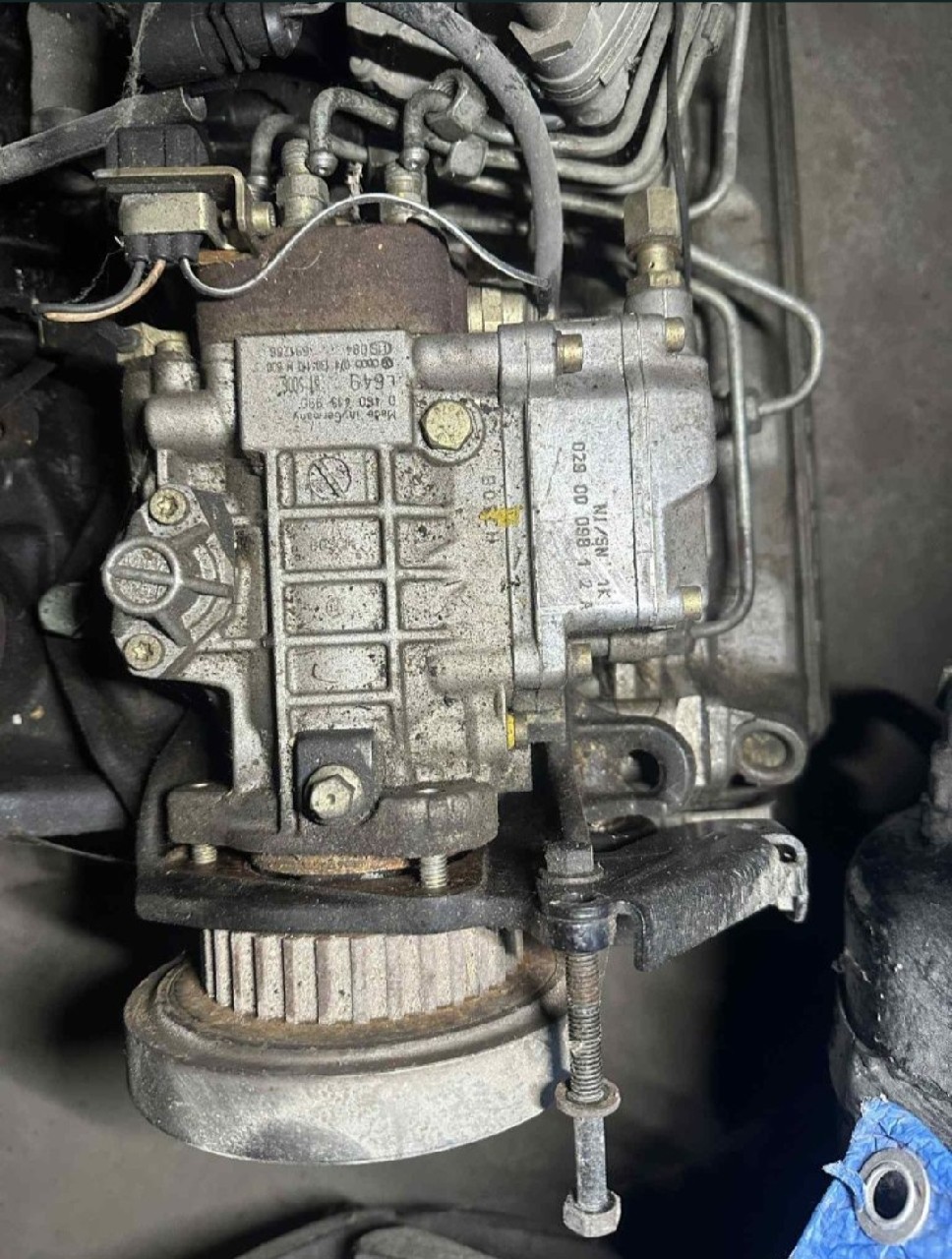 НАСОС ПАЛИВНА BOSCH 0460415990 VOLVO 2.5 TDI 