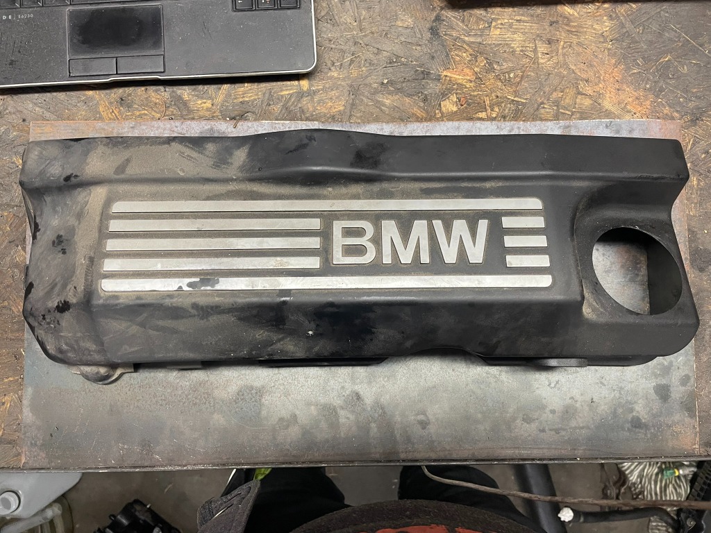 КРИШКА ЗАХИСТ ДВИГУНА N46 BMW E83 E87 E90 E91 7530742 