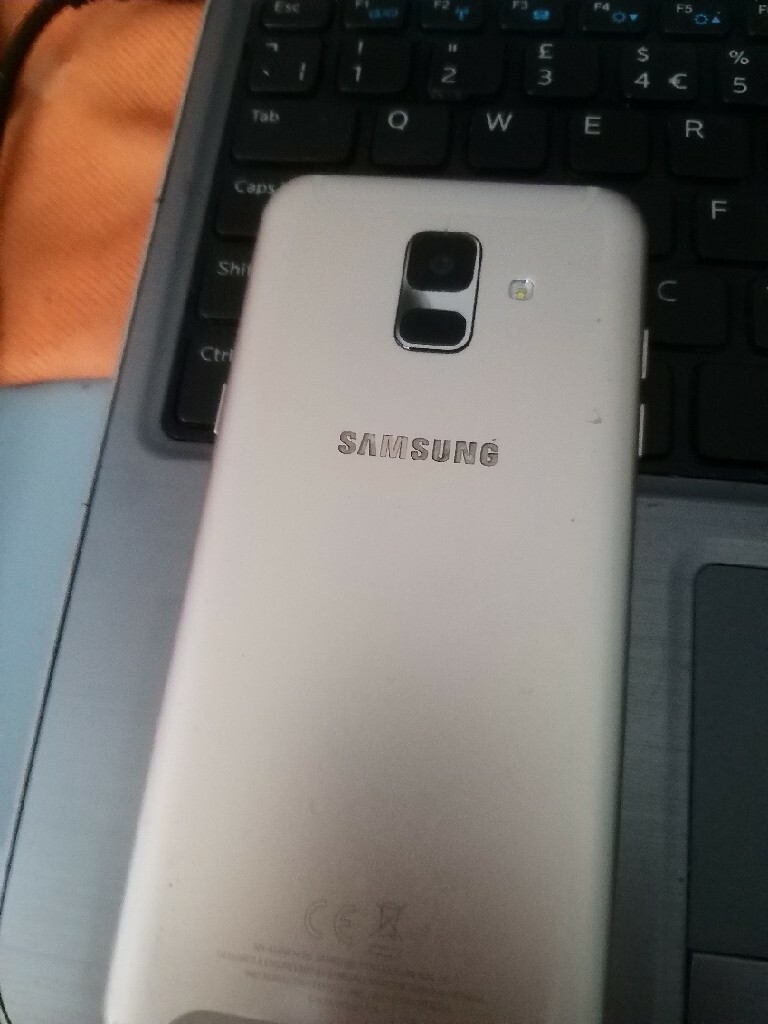 samsung a6  cena