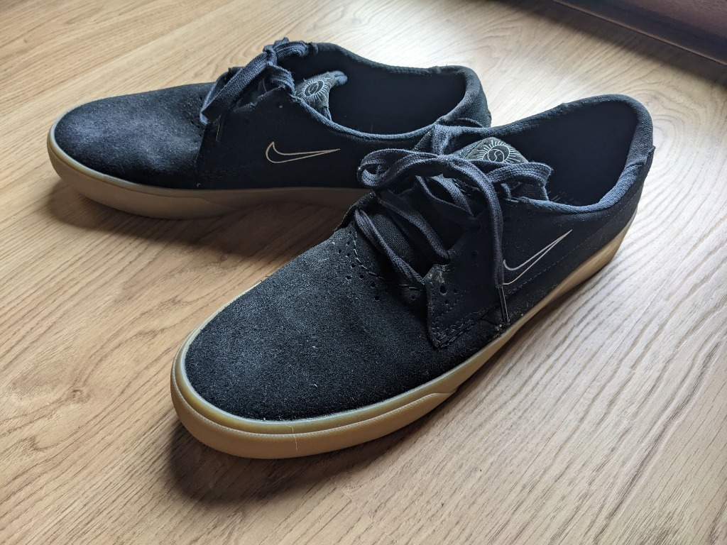 Nike janoski 44 hotsell
