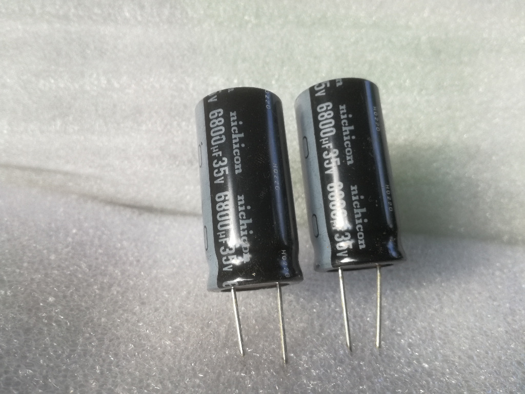 Kondensator 6800uF/35V 105*C Nichicon 20x40mm 2szt | Radom | Kup teraz ...