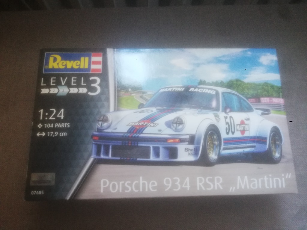 Maquette Porsche 934 RSR Martini Racing Revell 1/24 - Modèle Plastique à Monter, Multicolore