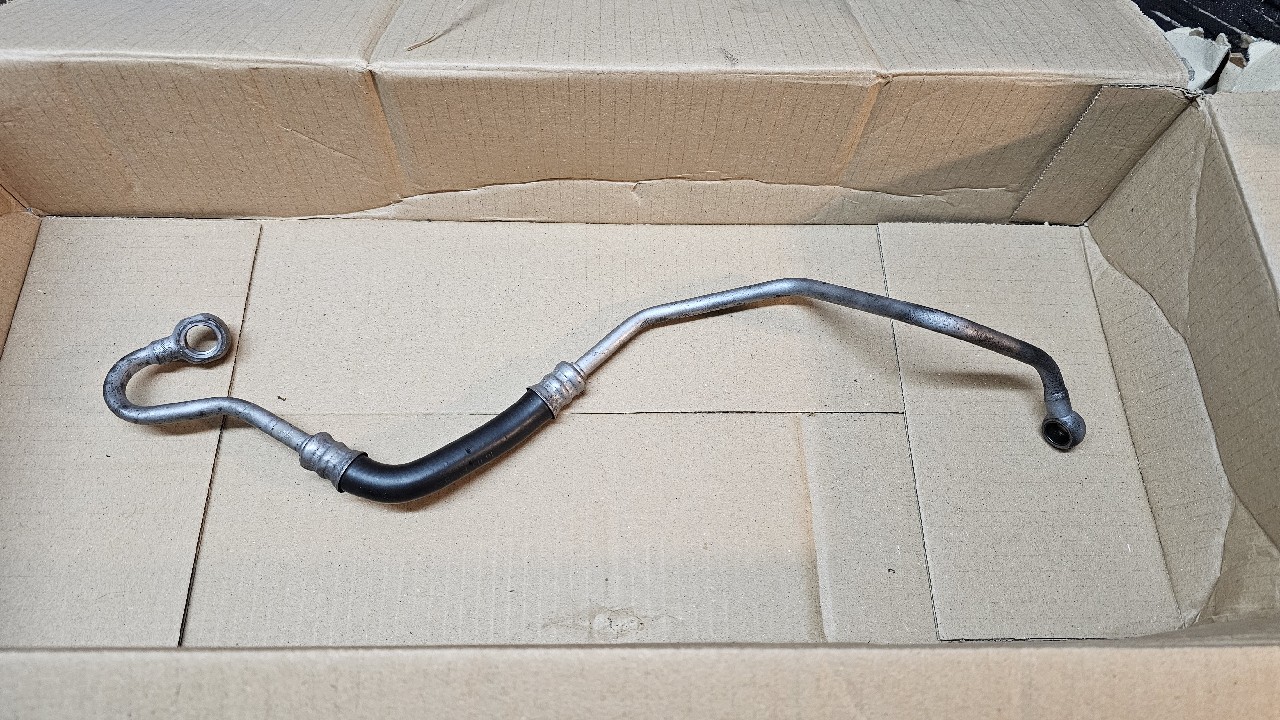 ПРОВІД МАСЛЯНИЙ ТУРБОКОМПРЕСОРУ BMW N57D30S 381KM OEM 8508029 