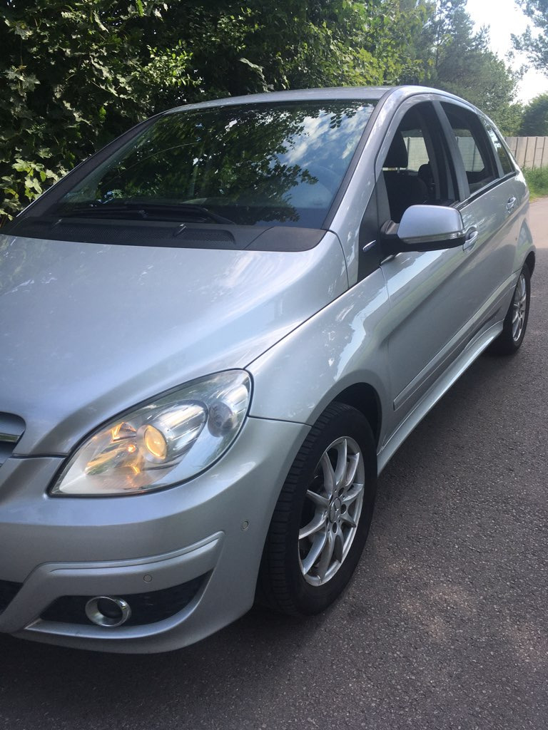 MERCEDES B KLASA 180 Cena 23000,00 zł Łódź Allegro