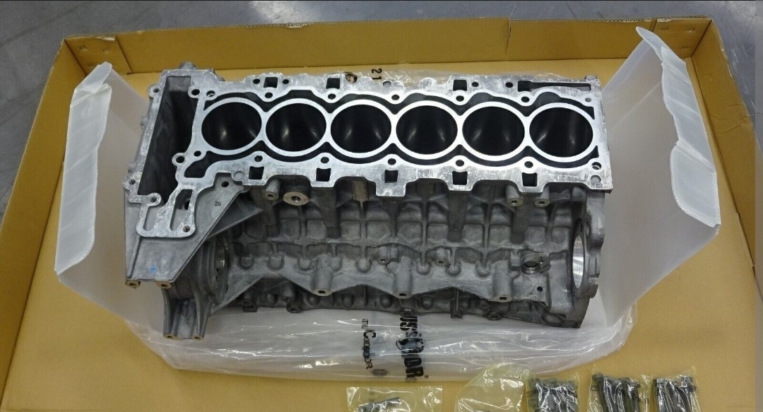 БЛОК ДВИГУНА BMW N53B30A N53B25 330I 530I 630I 730I 7558321 
