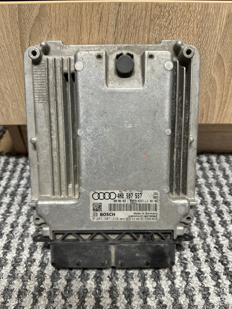 БЛОК КЕРУВАННЯ ДВИГУНА КОМП'ЮТЕР ECU AUDI S8 D4 V8 TFSI 4H0907557 0261S07116 