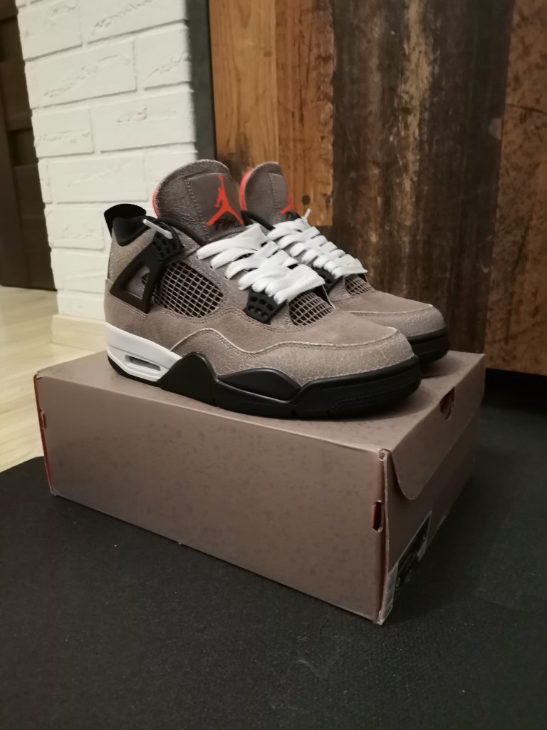Air Jordan 4 Retro Taupe Haze » SneakersJoint