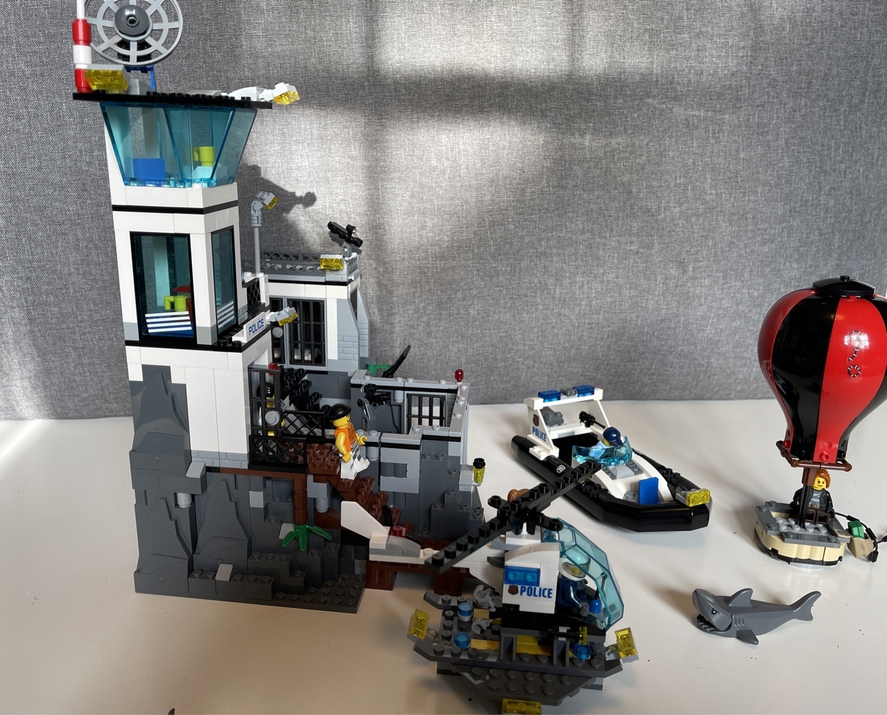 LEGO City 60130 Więzienna Wyspa komplet instrukcja | Gdańsk Oliwa | Kup ...