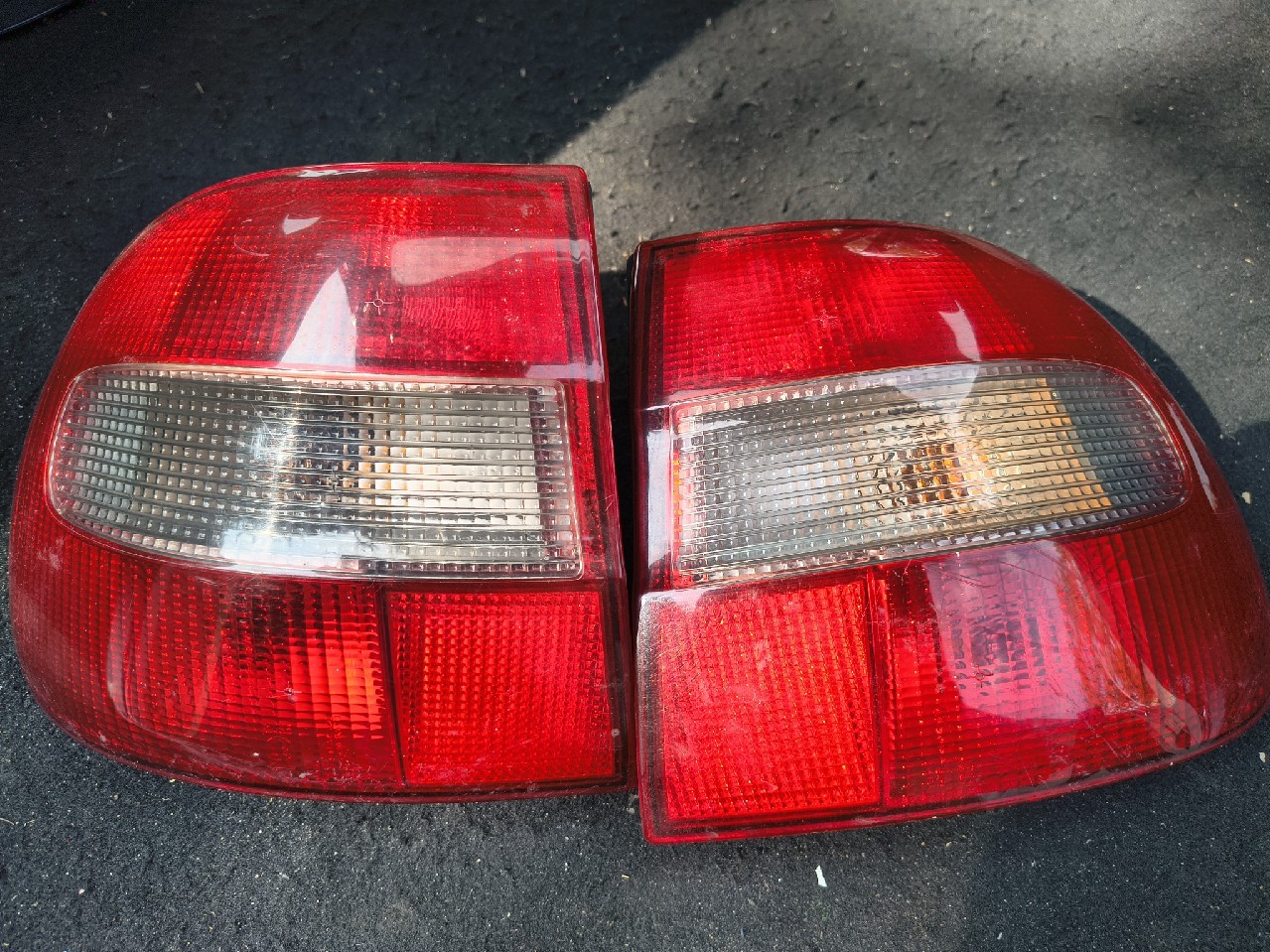 ФАРИ VOLVO V40 308019 