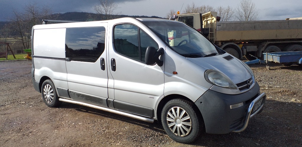 Opel vivaro 2004