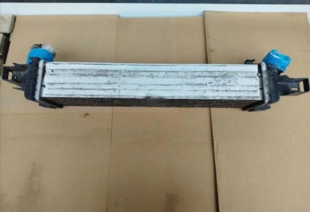 ИНТЕРКУЛЛЕР РАДИАТОР ВОЗДУХА BMW X1 F48 X2 F39 I 1 F40 7617598 228281 