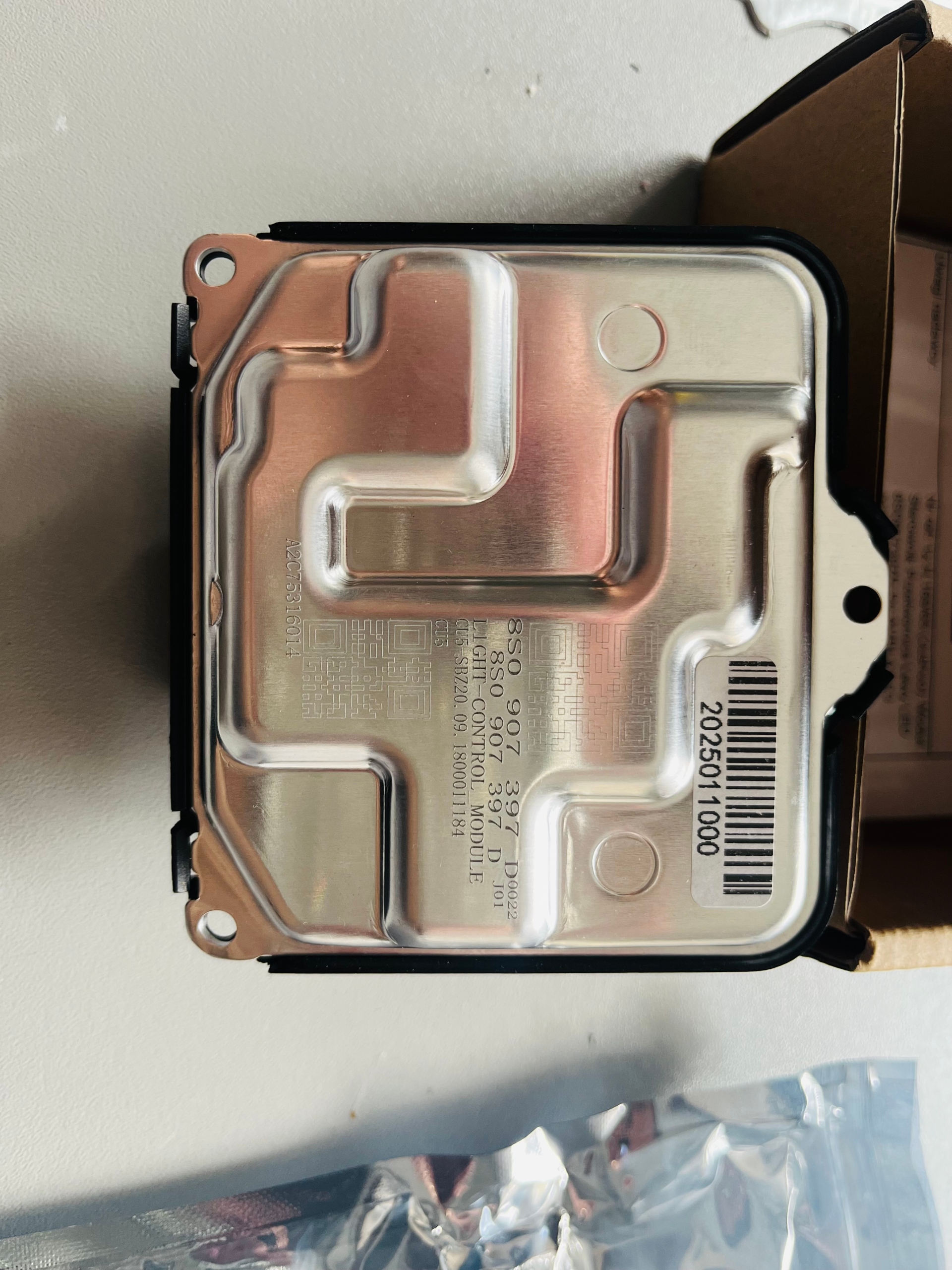 LED (СВІТЛОДІОД) ПЕРЕТВОРЮВАЧ AUDI A38V 
