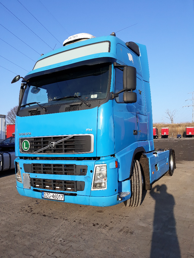 VOLVO FH 13 , 440 KM, ROK 2006 Cena 44000,00 zł