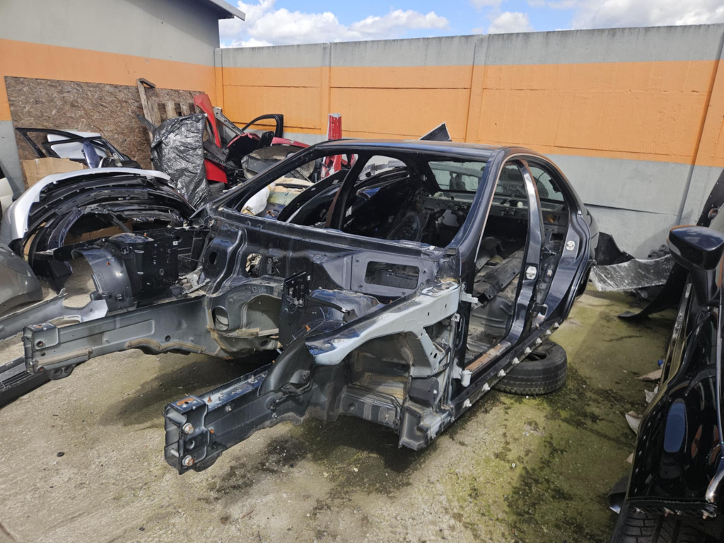 КУЗОВ W104 2012R 