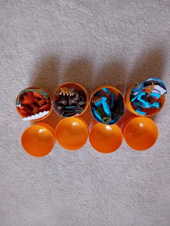 Kinder jajka duże 4 szt XXL łoś orzeł Avatar | Dębica | Kup teraz na ...