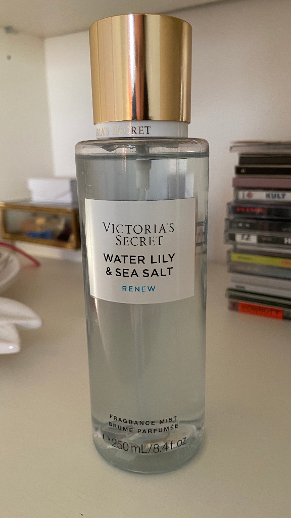 Mgiełka Victoria’s Secret Water Lily&Sea Salt 250m Łańcut Kup teraz