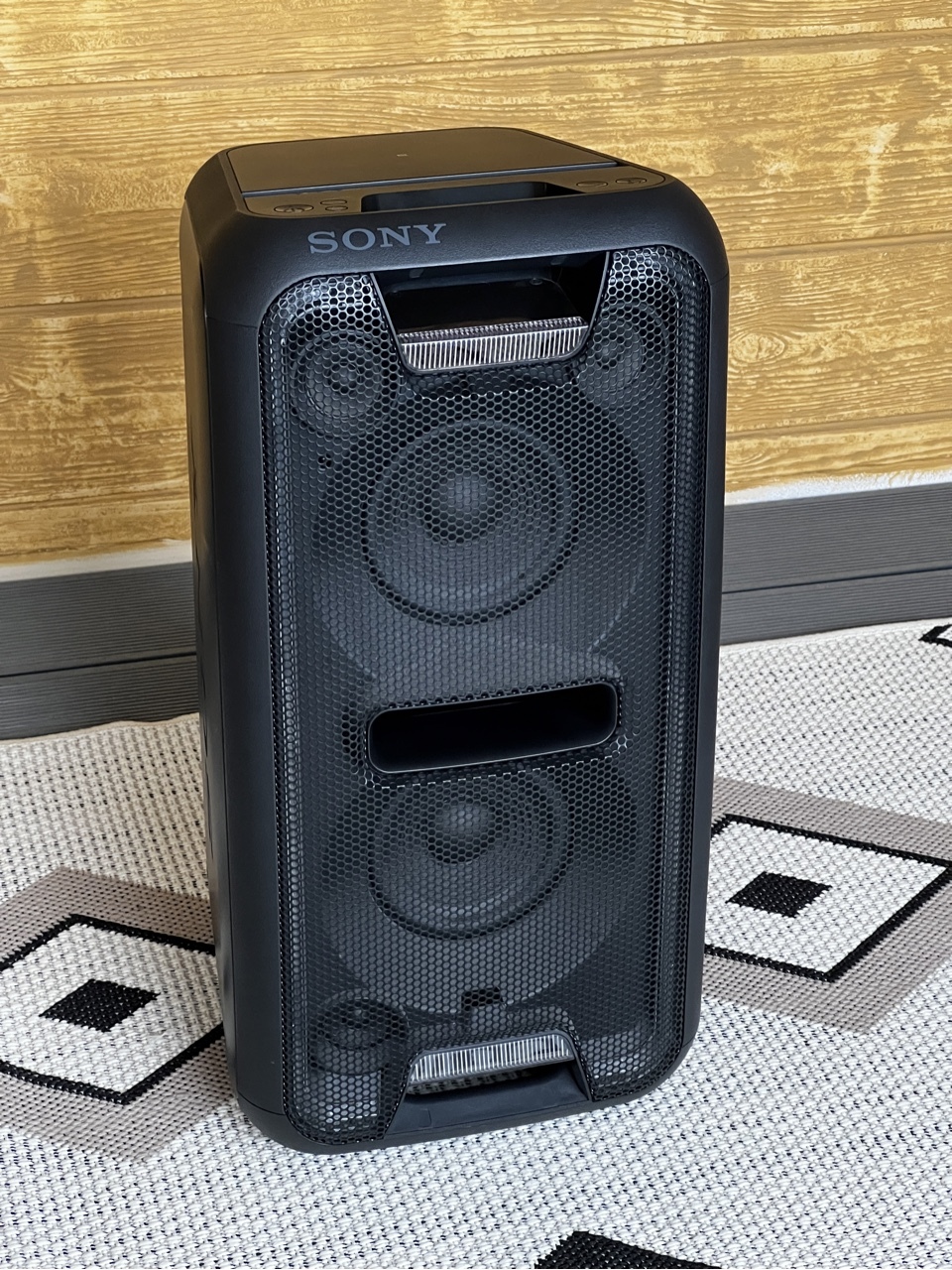 Glosnik sony hotsell gtk xb7
