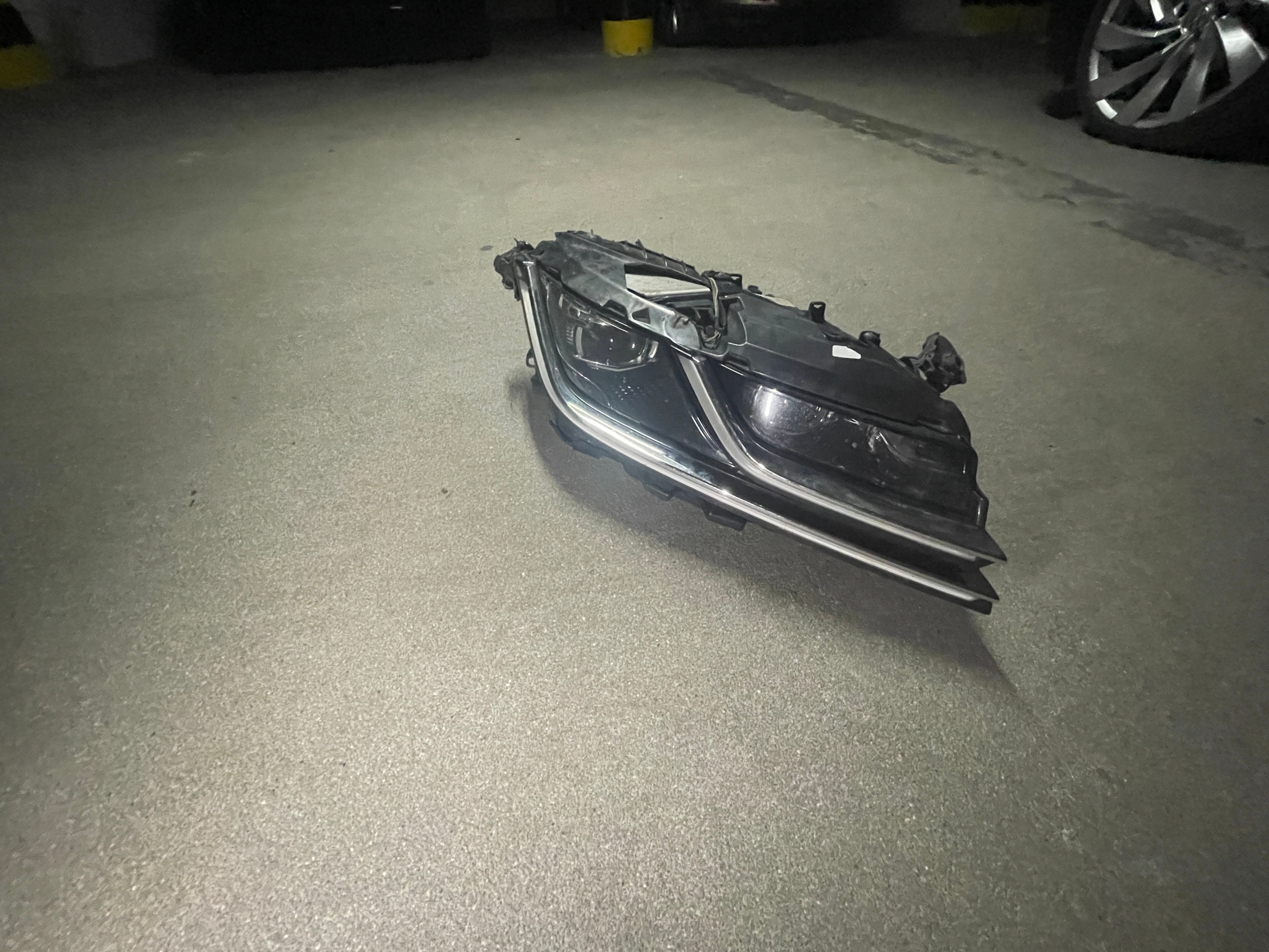 ARTEON ФАРА ПЕРЕДНЯ ПРАВА ПЕРЕТВОРЮВАЧІ 3G8941082 7PP941572AB 8V0907399B 