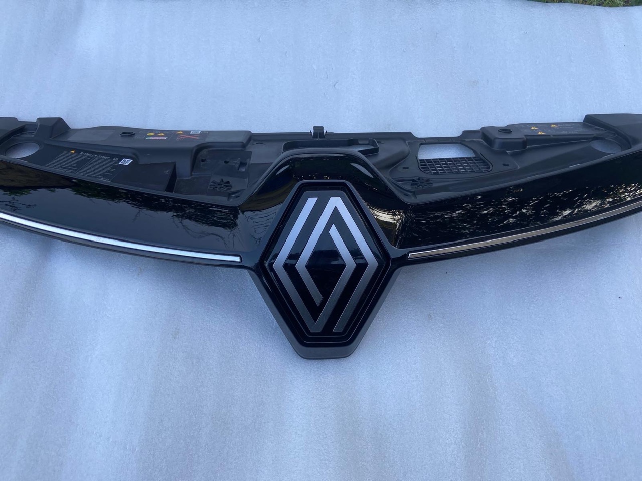 НАКЛАДКА Z EMBLEMATEM РЕШІТКА РАДІАТОРА РЕШІТКА РАДІАТОРА RENAULT CLIO V РЕСТАЙЛ OE 623841043R 