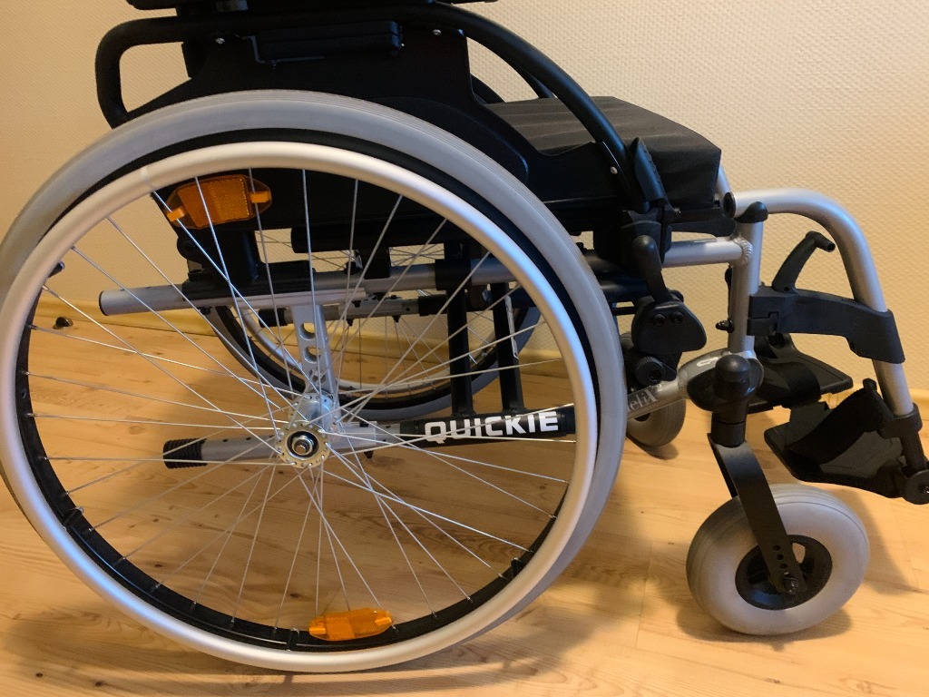 Wózek inwalidzki Sunrise Medical QUICKIE HeliX 2 | Zielona Góra